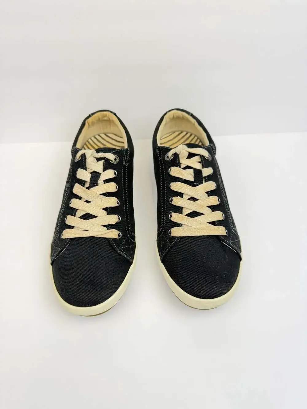 Taos Star Burst Women's Canvas Lace-Up Sneakers in Black Sz 10